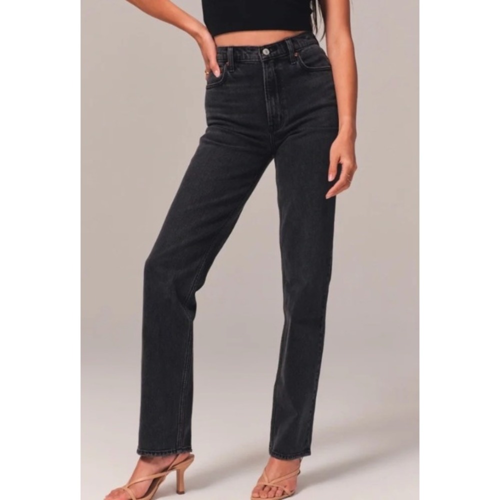 Abercrombie & Fitch Ultra High Rise 90s Straight Jean Washed Black Women Size 30